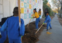 It Is Important To Keep Our Community Clean. By: Jada Whitfield
