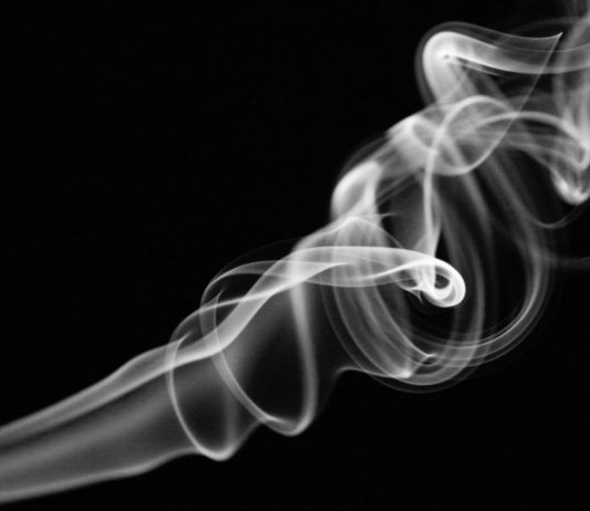 How Smoking Affects Teens. By: Madalin Clarke