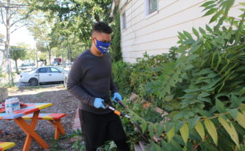 Garden Of Resilience Hosts Volunteer Day